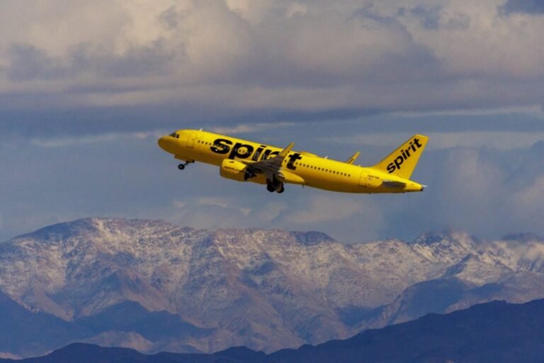 2024-10-18T215947Z_1253046892_RC2LY5AVURYC_RTRMADP_5_SPIRIT-AIRLINES-DEBT-e1731360690810