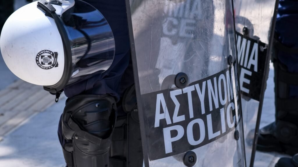 ΔΙΑΜΑΡΤΥΡΙΑ ΦΙΛΑΘΛΩΝ ΣΤΑ ΔΙΚΑΣΤΗΡΙΑ ΙΩΑΝΝΙΝΩΝ ΓΙΑ ΤΗ ΠΡΟΣΦΑΤΗ ΑΙΜΑΤΗΡΗ ΟΠΑΔΙΚΗ ΣΥΜΠΛΟΚΗ  (ΛΕΩΝΙΔΑΣ ΜΠΑΚΟΛΑΣ / EUROKINISSI)