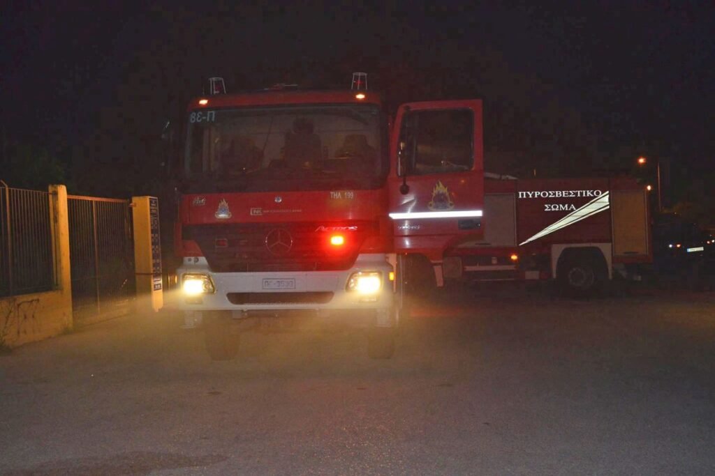 ΝΑΥΠΛΙΟ ΕΜΠΡΗΣΜΟΣ ΜΕ ΓΚΑΖΑΚΙΑ ΣΤΑ ΓΡΑΦΕΙΑ ΤΗΣ ΥΠΗΡΕΣΙΑΣ ΣΥΓΚΟΙΝΩΝΙΩΝ ΚΑΙ ΜΕΤΑΦΟΡΩΝ