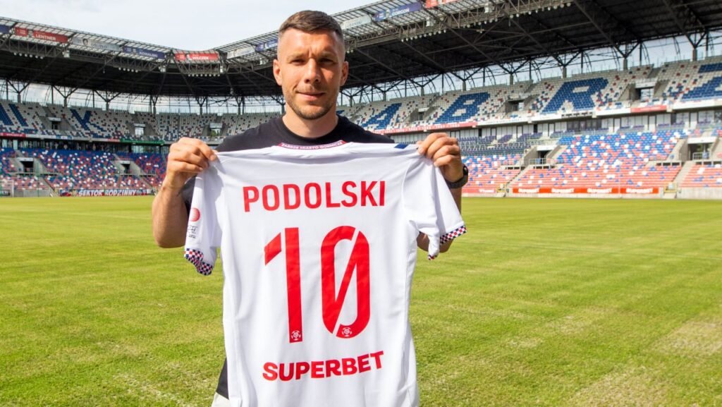 Lukas Podolski press conference